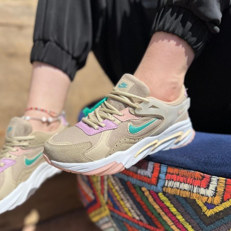 Nike Walking