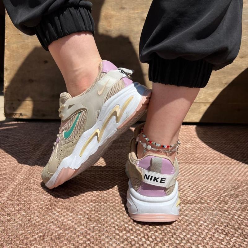 Nike Walking