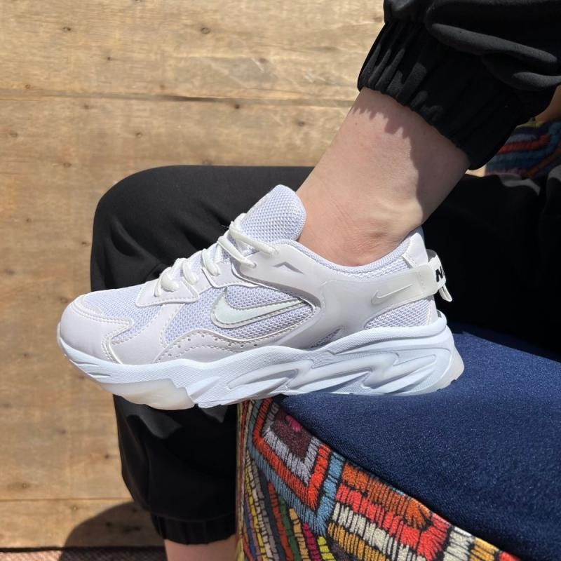 Nike Walking