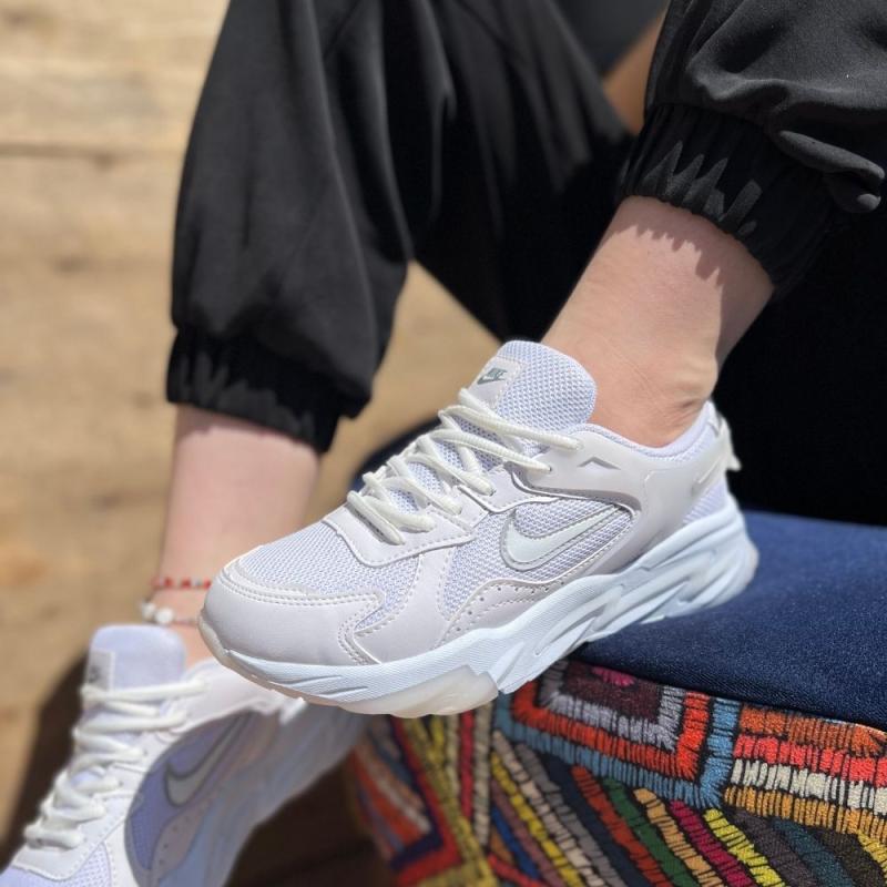 Nike Walking