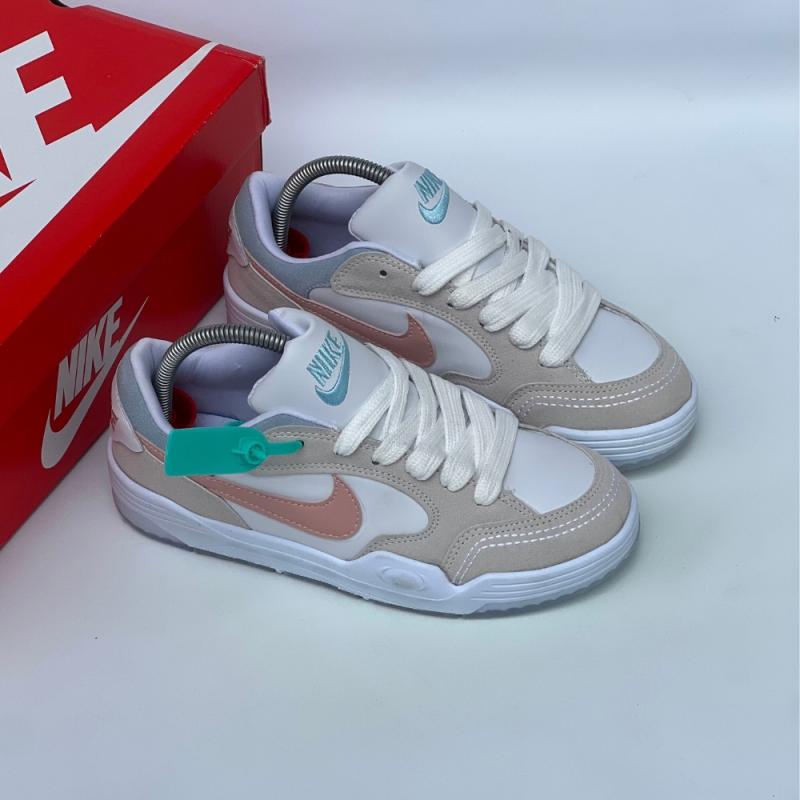 Nike3000 Pembe