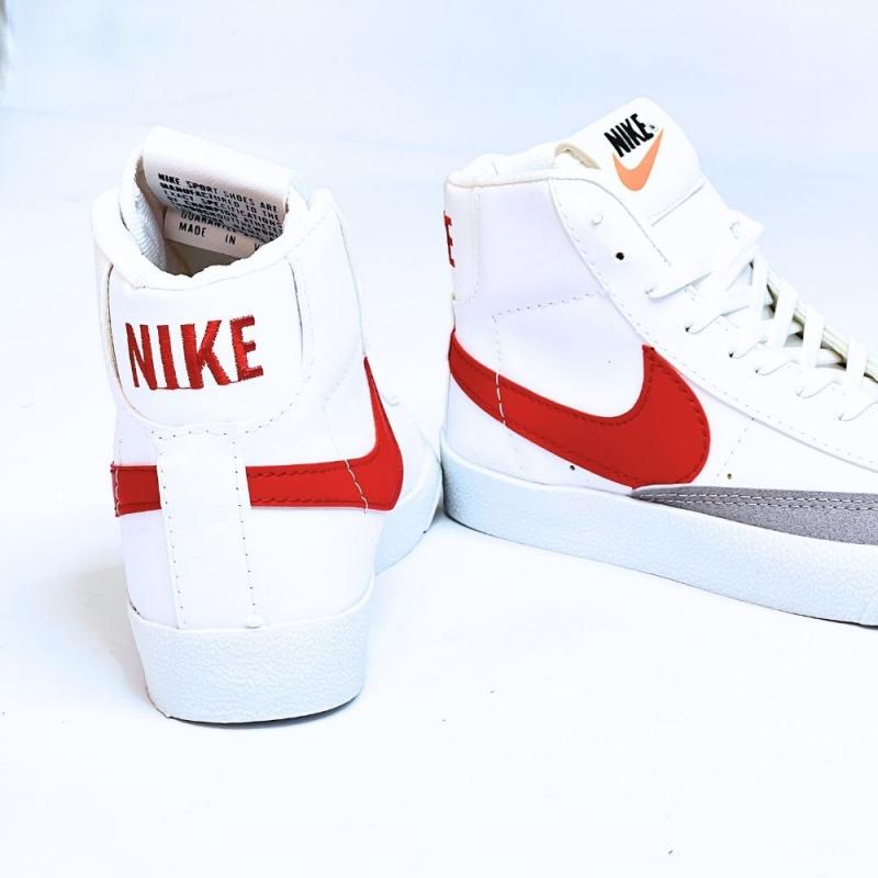 Blazer Bilekli Beyaz Kırmızı