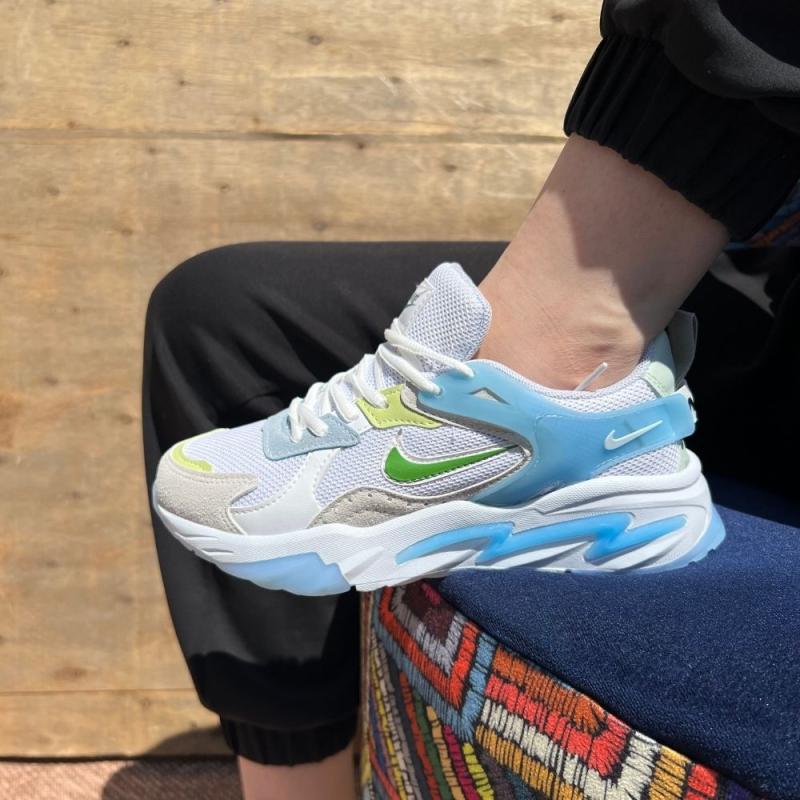 Nike Walking