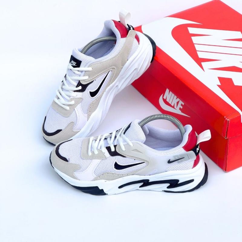 Nike Walking