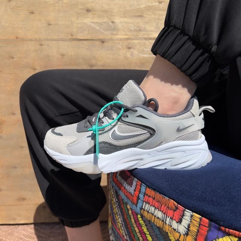 Nike Walking