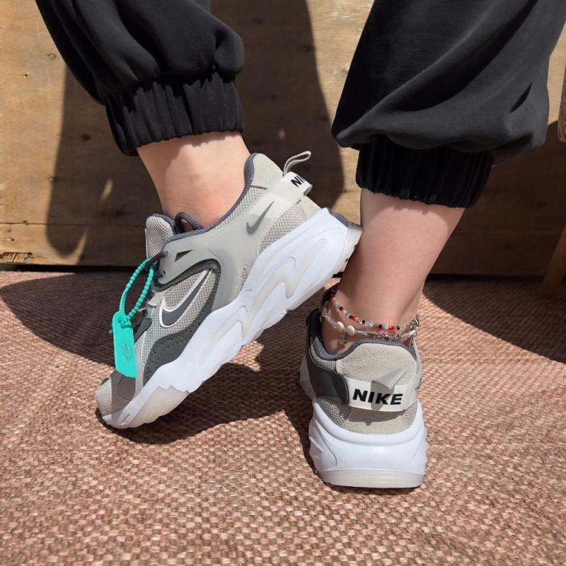 Nike Walking