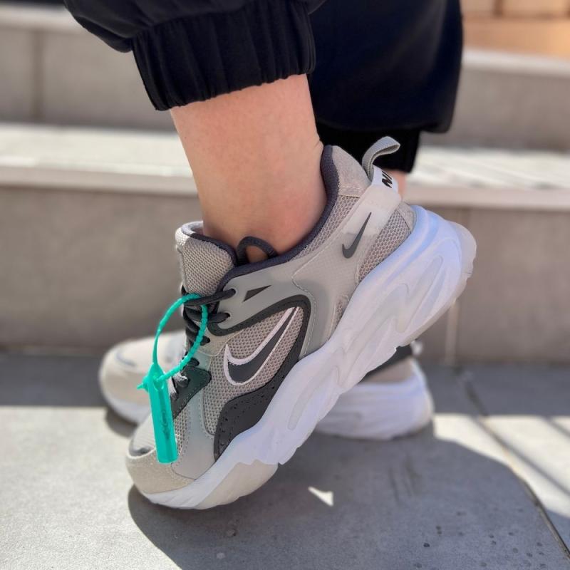 Nike Walking