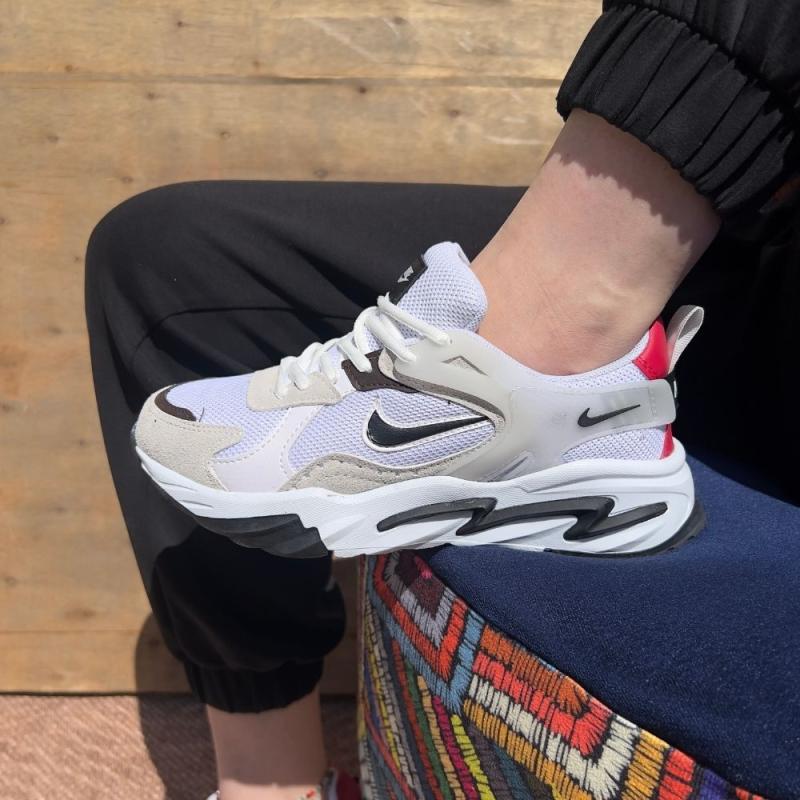 Nike Walking