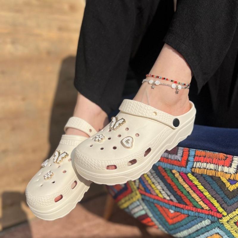 Crocs Tokalı Krem