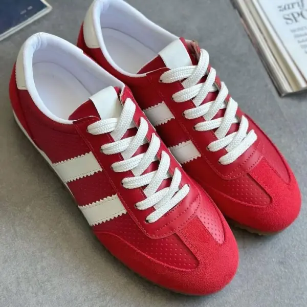 Vega Sneaker